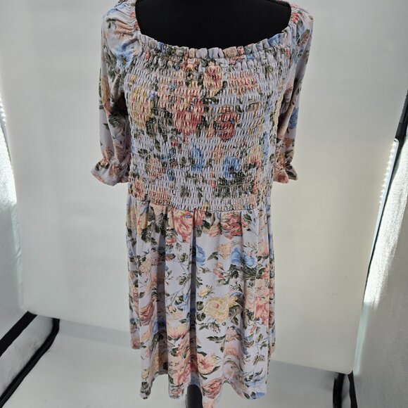Wayf Dresses & Skirts - Wayf Pastel Floral Shirred Ruched Short Sleeved Midi Dress XL